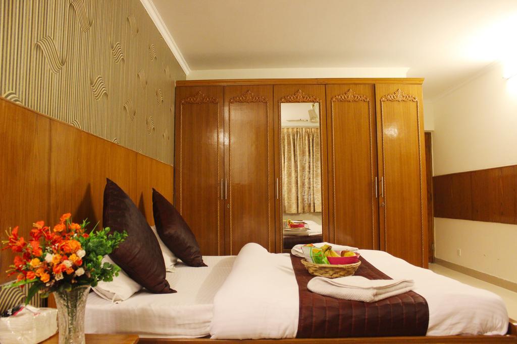 Hotel Delhi Marine Club C6 Vasant Kunj New Delhi Exteriör bild